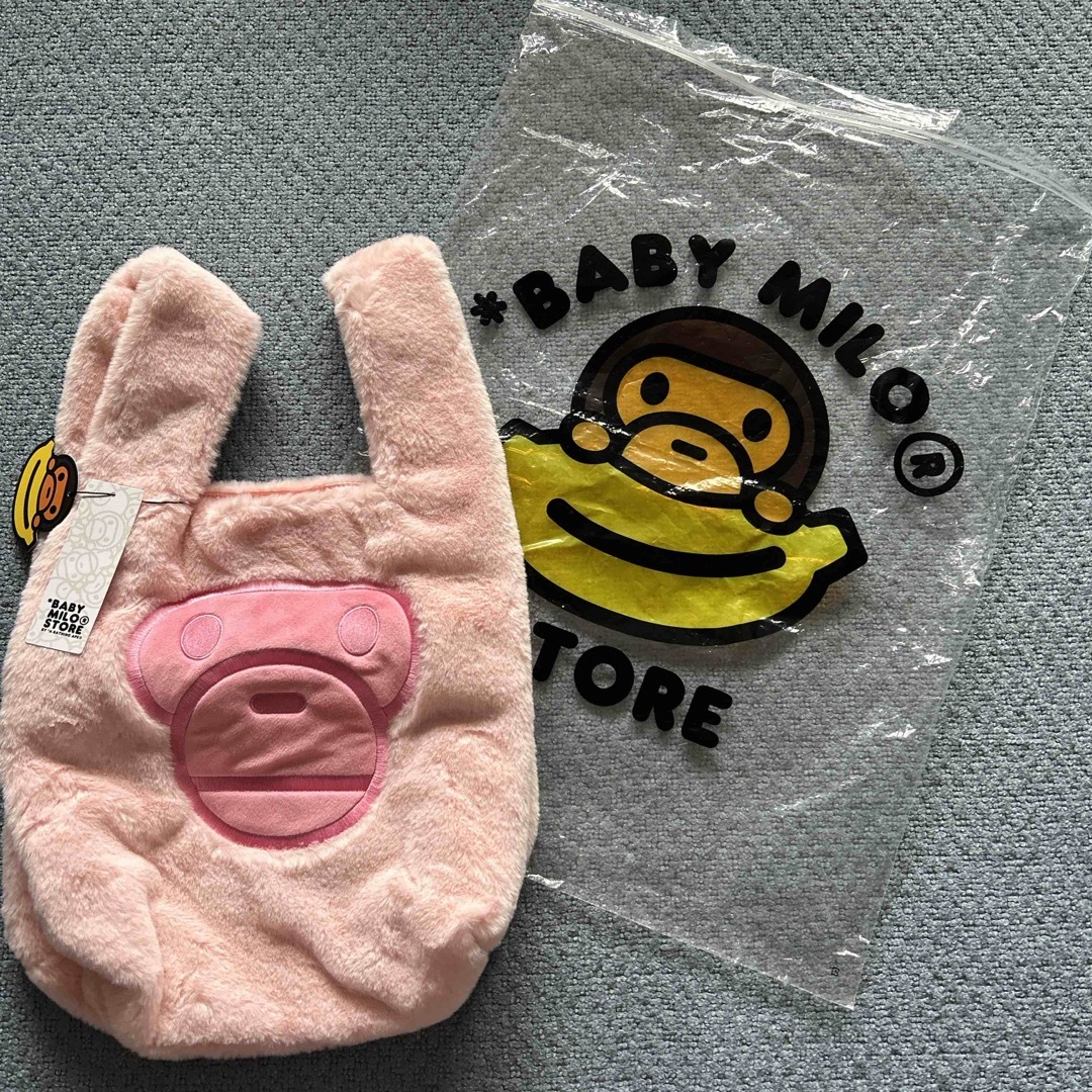 A BATHING APE(アベイシングエイプ)のA BATHING APE BABY MILO FUR TOTE BAG レディースのバッグ(トートバッグ)の商品写真