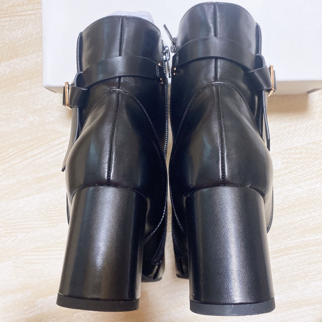RANDA(ランダ)のRANDA ランダ 3WAY パイピングデザイン ショートブーツ ヒール 黒 レディースの靴/シューズ(ブーツ)の商品写真