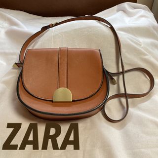 ザラ(ZARA)のザラ ショルダーバッグ 小さめ ブラウン キャメル フラップ ヒモ調整可(ショルダーバッグ)