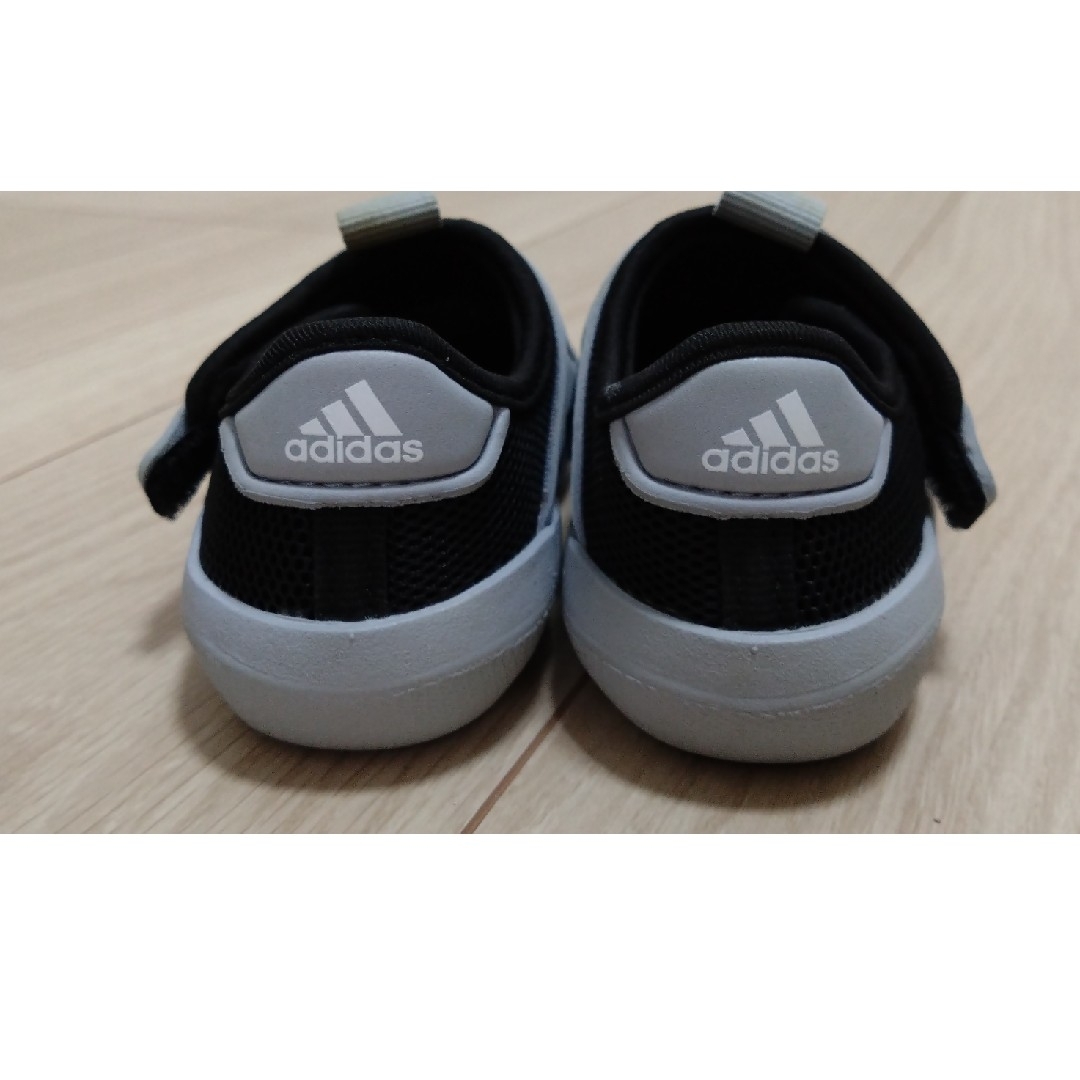 adidas(アディダス)のアディダス　サマーシューズ 15㎝ キッズ/ベビー/マタニティのキッズ靴/シューズ(15cm~)(サンダル)の商品写真