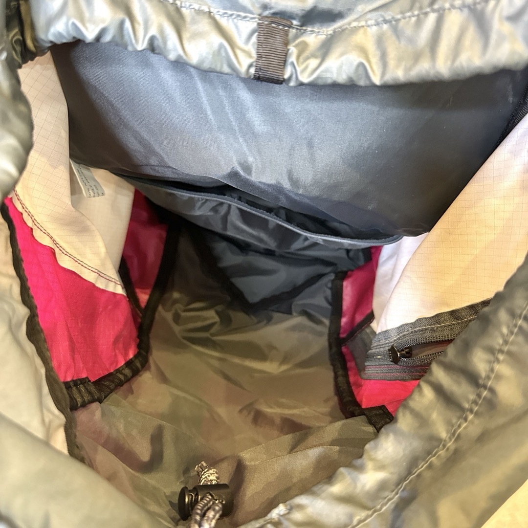 karrimor(カリマー)の【匿名配送】karrimor　リュック　ridge SL30 ピンク 登山 スポーツ/アウトドアのアウトドア(登山用品)の商品写真