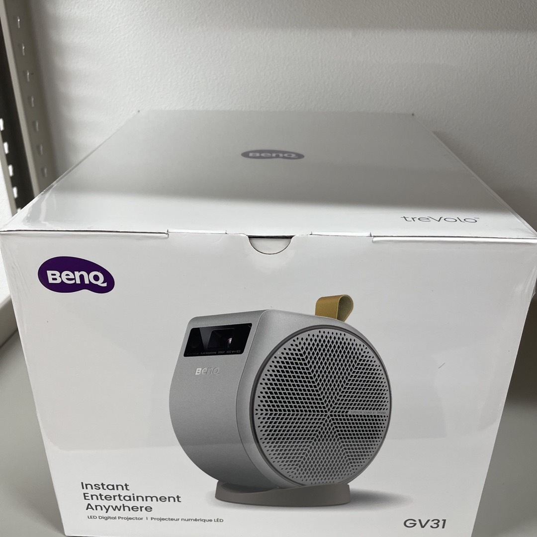 BENQ(ベンキュー)のBenQ  プロジェクター  GV31 スマホ/家電/カメラのテレビ/映像機器(プロジェクター)の商品写真