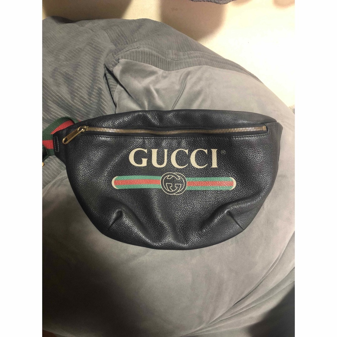 Gucci(グッチ)のGUCCI ヴィンテージロゴ ウエストバッグ メンズのバッグ(ウエストポーチ)の商品写真