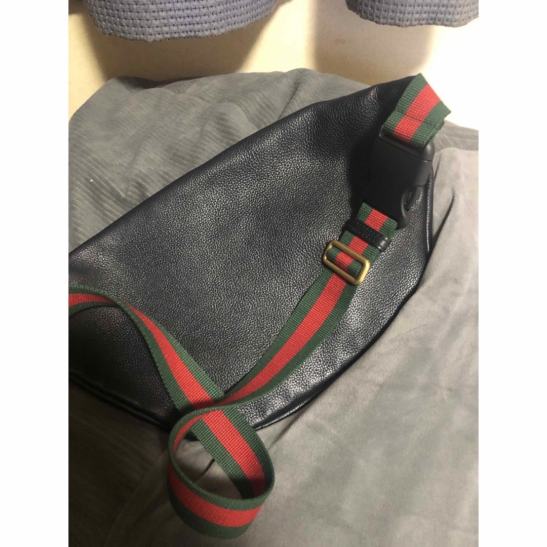 Gucci(グッチ)のGUCCI ヴィンテージロゴ ウエストバッグ メンズのバッグ(ウエストポーチ)の商品写真