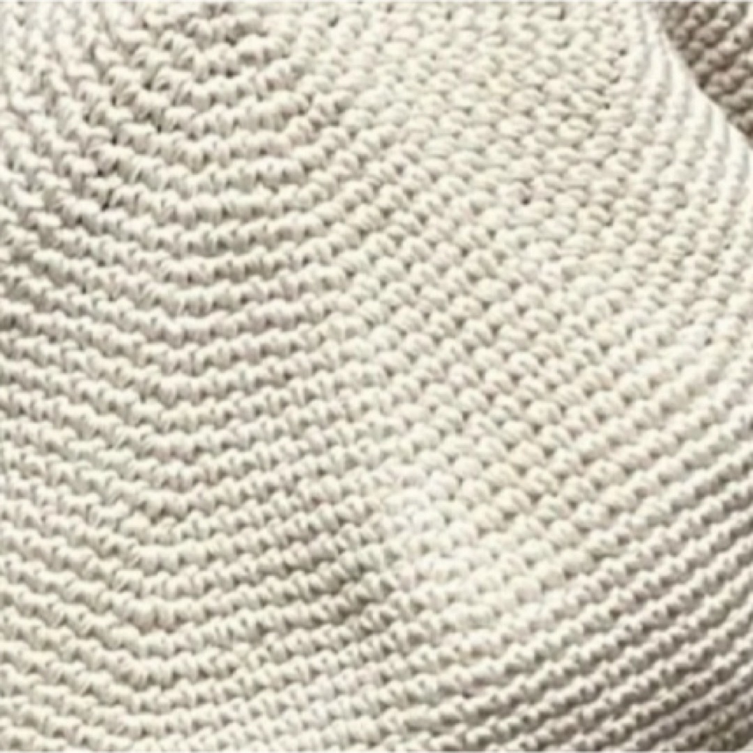 ハンドメイド　手編み　ベレー帽　年中使える綿100 白 ハンドメイドのファッション小物(帽子)の商品写真