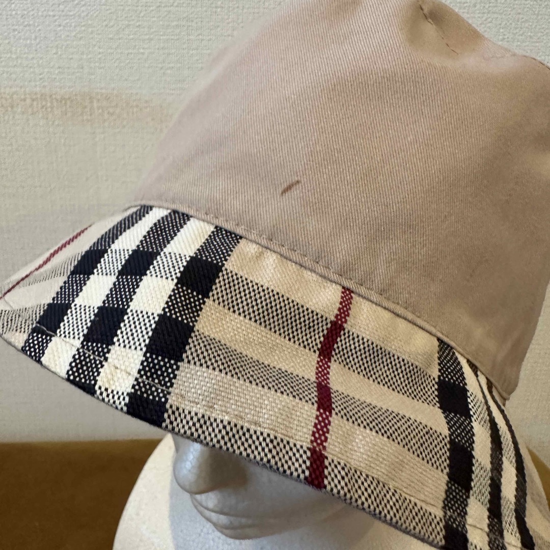 BURBERRY(バーバリー)のバーバリーBurberry リバーシブルハットチェック レディースの帽子(ハット)の商品写真