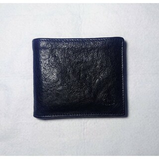 イルビゾンテ(IL BISONTE)の☆美品☆　イルビゾンテ 二つ折り財布　ブラック(折り財布)