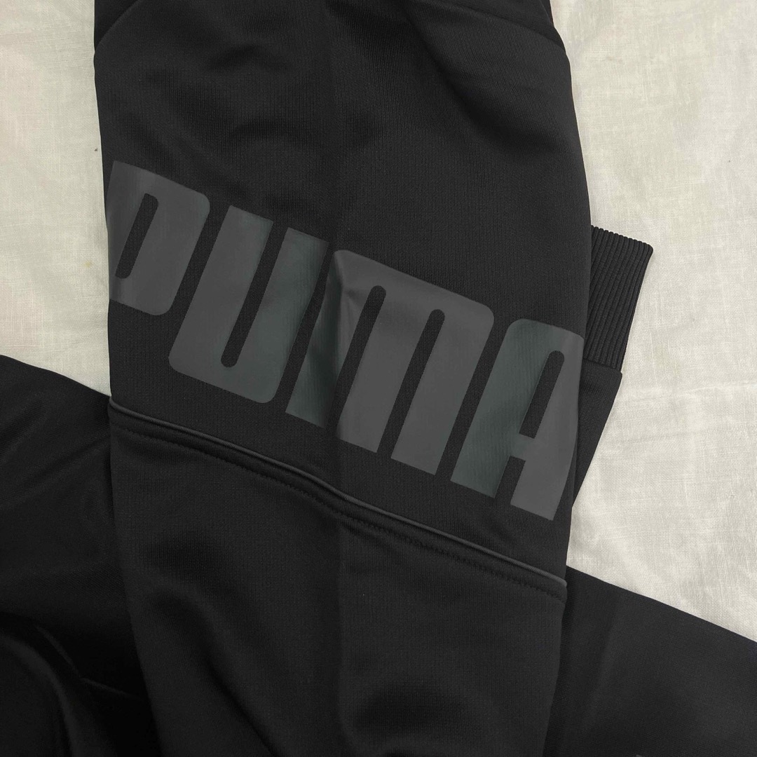 PUMA(プーマ)の新品未使用品　PUMA プーマ　Mサイズ　ジャージ上下セット　黒ブラック メンズのトップス(ジャージ)の商品写真