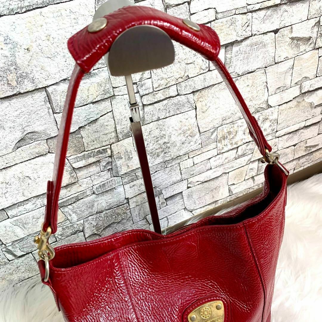 ATAO(アタオ)のATAO アタオ 三角ロゴワンショルダーバッグ ハンドバック トートバック 赤 レディースのバッグ(ハンドバッグ)の商品写真