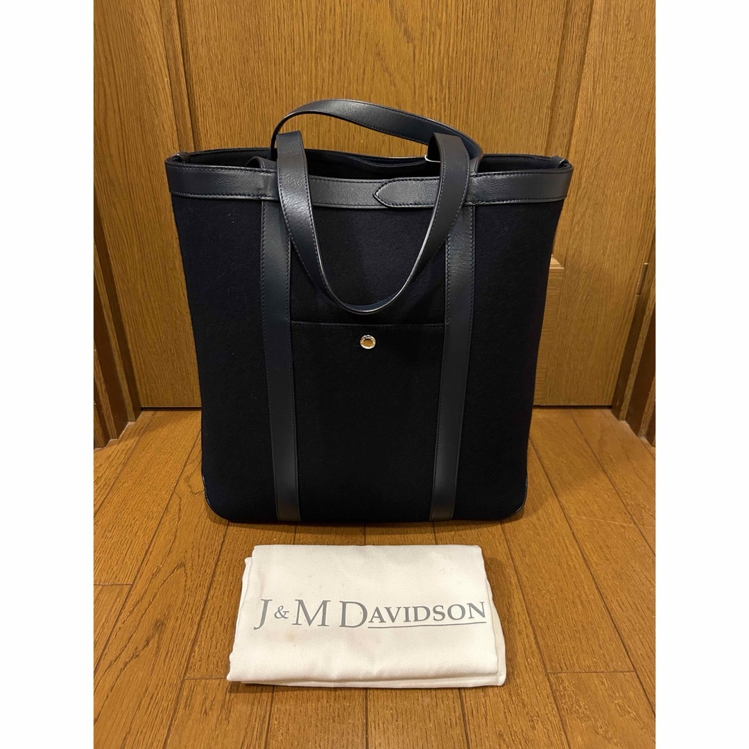 J&M DAVIDSON(ジェイアンドエムデヴィッドソン)のJ&M Davidson トート ネイビー ウール×レザー レディースのバッグ(トートバッグ)の商品写真