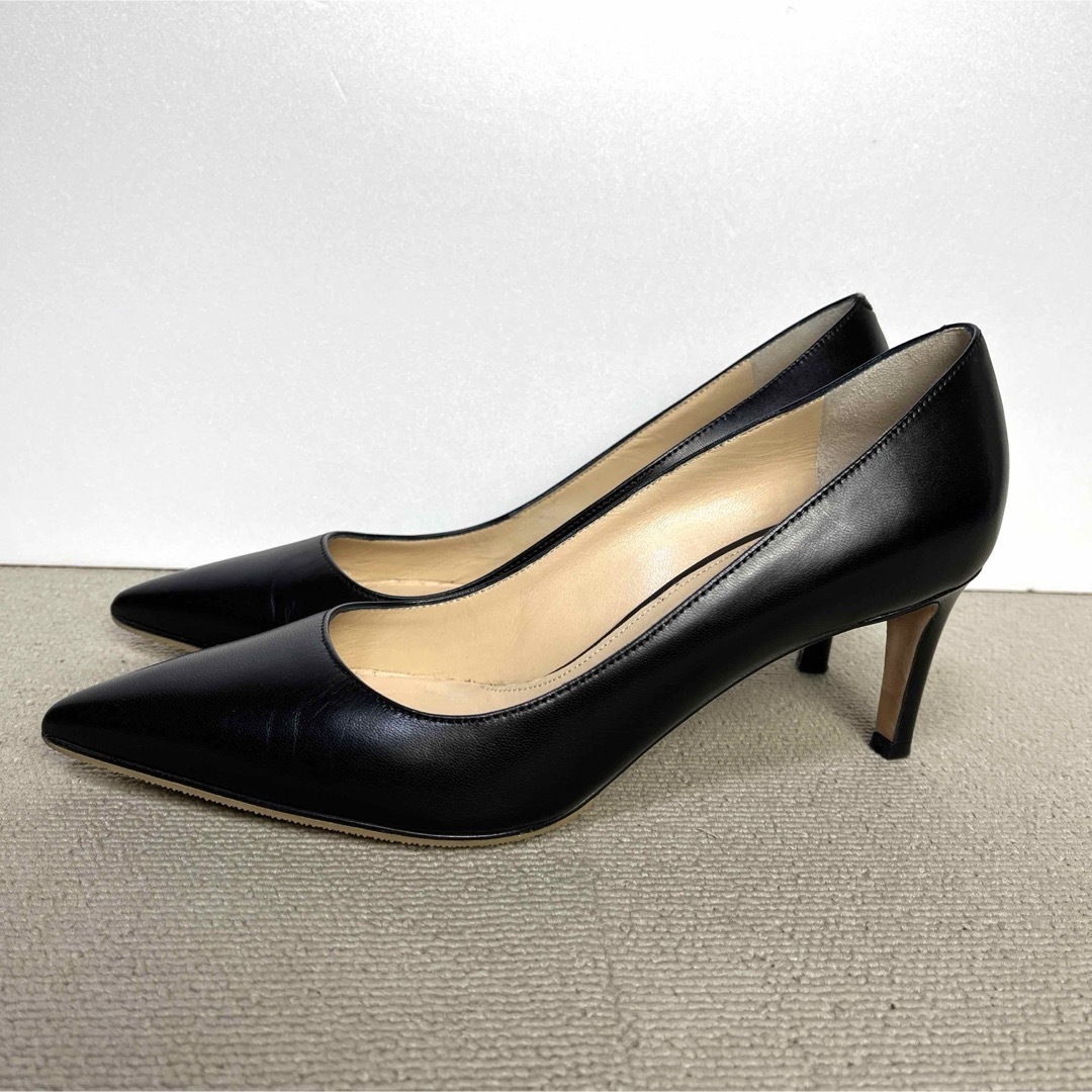 PELLICO(ペリーコ)の37  PELLICO プレーン　パンプス　黒　ペリーコ　レザー　ローヒール レディースの靴/シューズ(ハイヒール/パンプス)の商品写真
