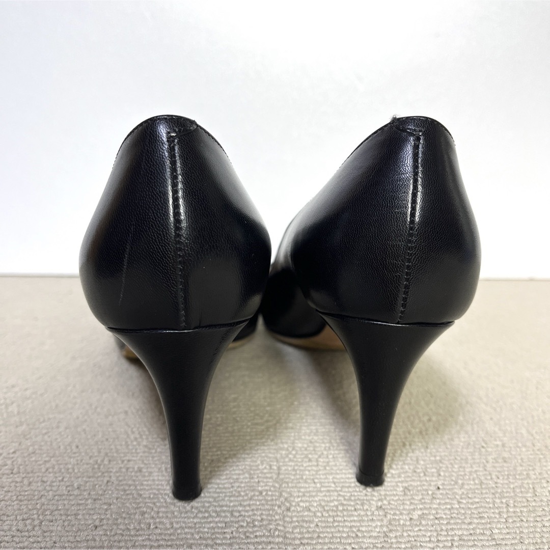 PELLICO(ペリーコ)の37  PELLICO プレーン　パンプス　黒　ペリーコ　レザー　ローヒール レディースの靴/シューズ(ハイヒール/パンプス)の商品写真