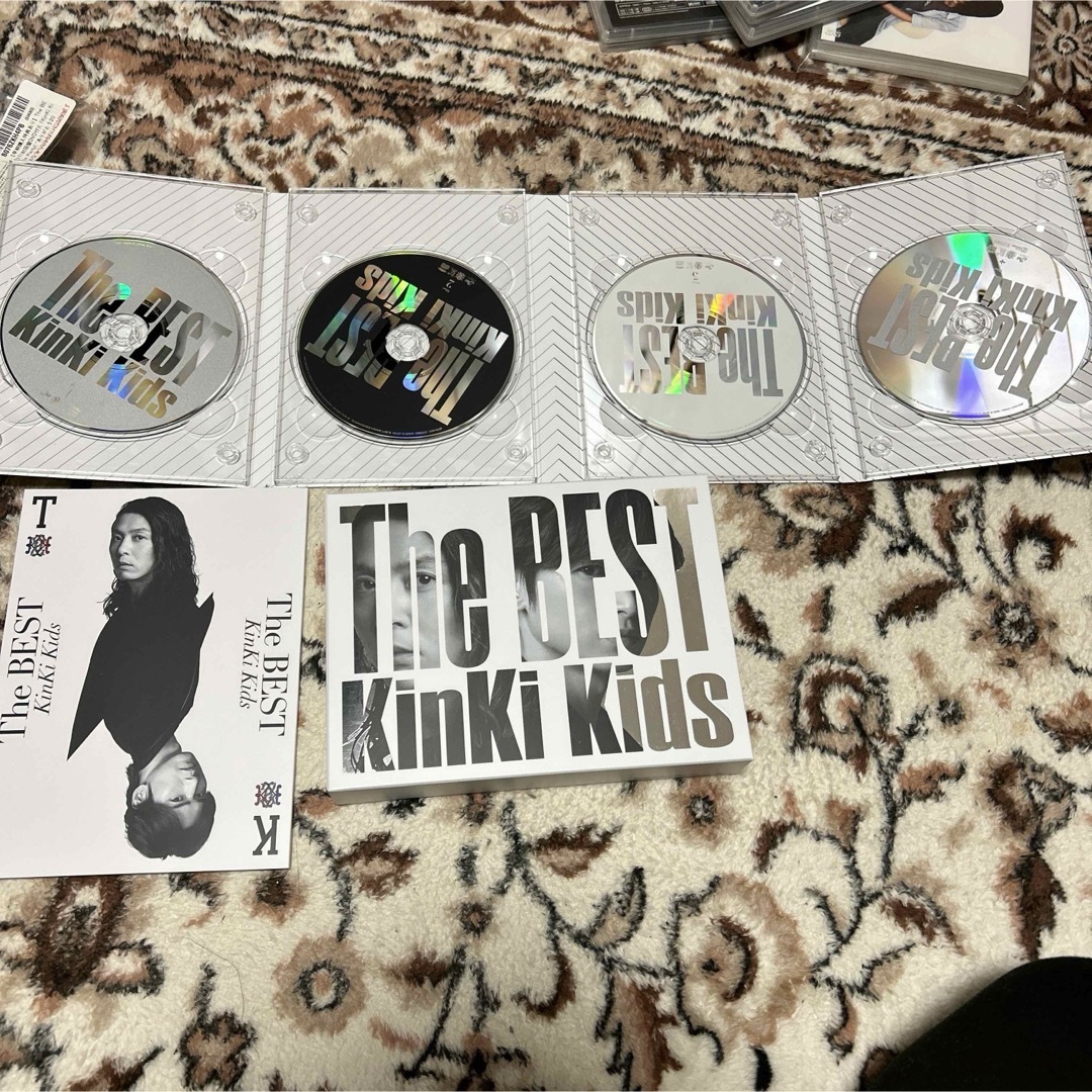 KinKi Kids(キンキキッズ)のThe BEST  初回盤DVD付　KinKi Kids エンタメ/ホビーのDVD/ブルーレイ(ミュージック)の商品写真