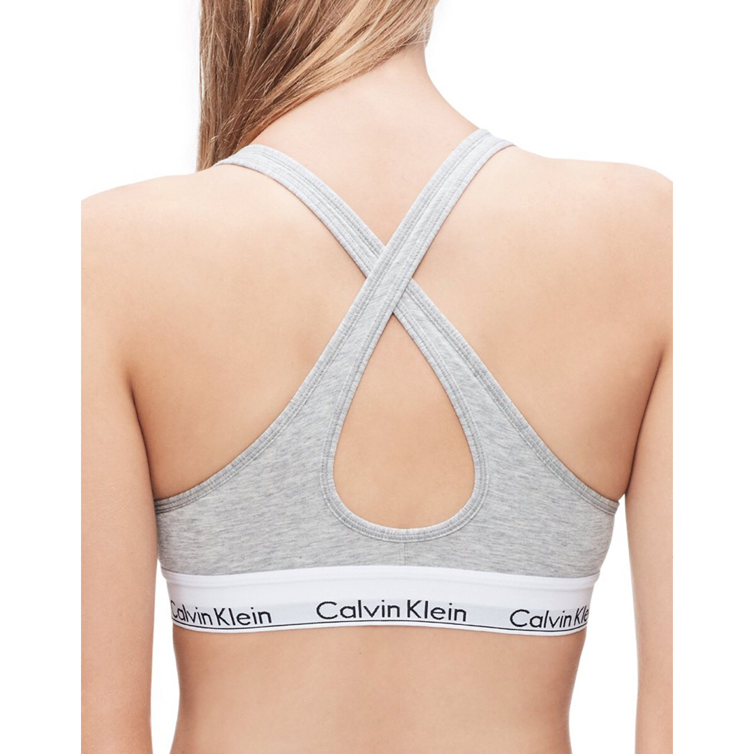 ck Calvin Klein(シーケーカルバンクライン)のカルバンクライン　レディース　上下セット　ブラ&ショーツ　灰　下着　Lサイズ レディースの下着/アンダーウェア(ブラ&ショーツセット)の商品写真