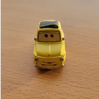 タカラトミー(Takara Tomy)のカーズ・トミカ　ルイジ スタンダードタイプ(ミニカー)