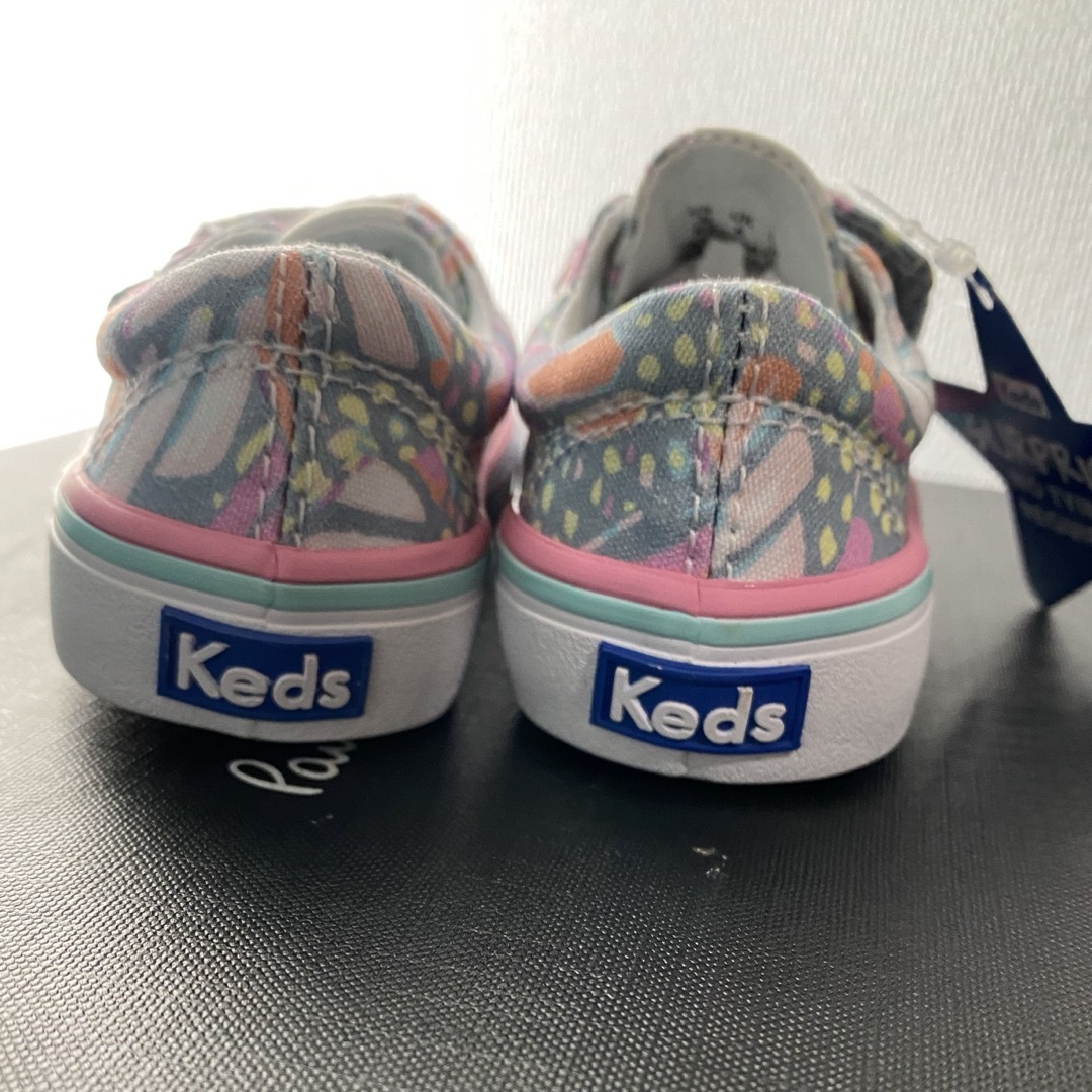 Keds(ケッズ)の新品　Keds キッズ ユニセックス子供用ジャンプキック ジュニア スニーカー キッズ/ベビー/マタニティのキッズ靴/シューズ(15cm~)(スニーカー)の商品写真