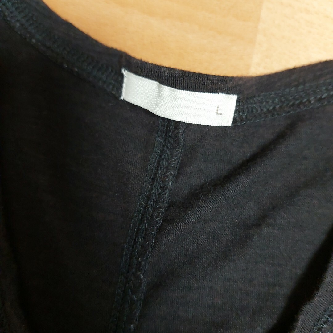 GU(ジーユー)のGU　Tシャツ　半袖カットソー レディースのトップス(Tシャツ(半袖/袖なし))の商品写真