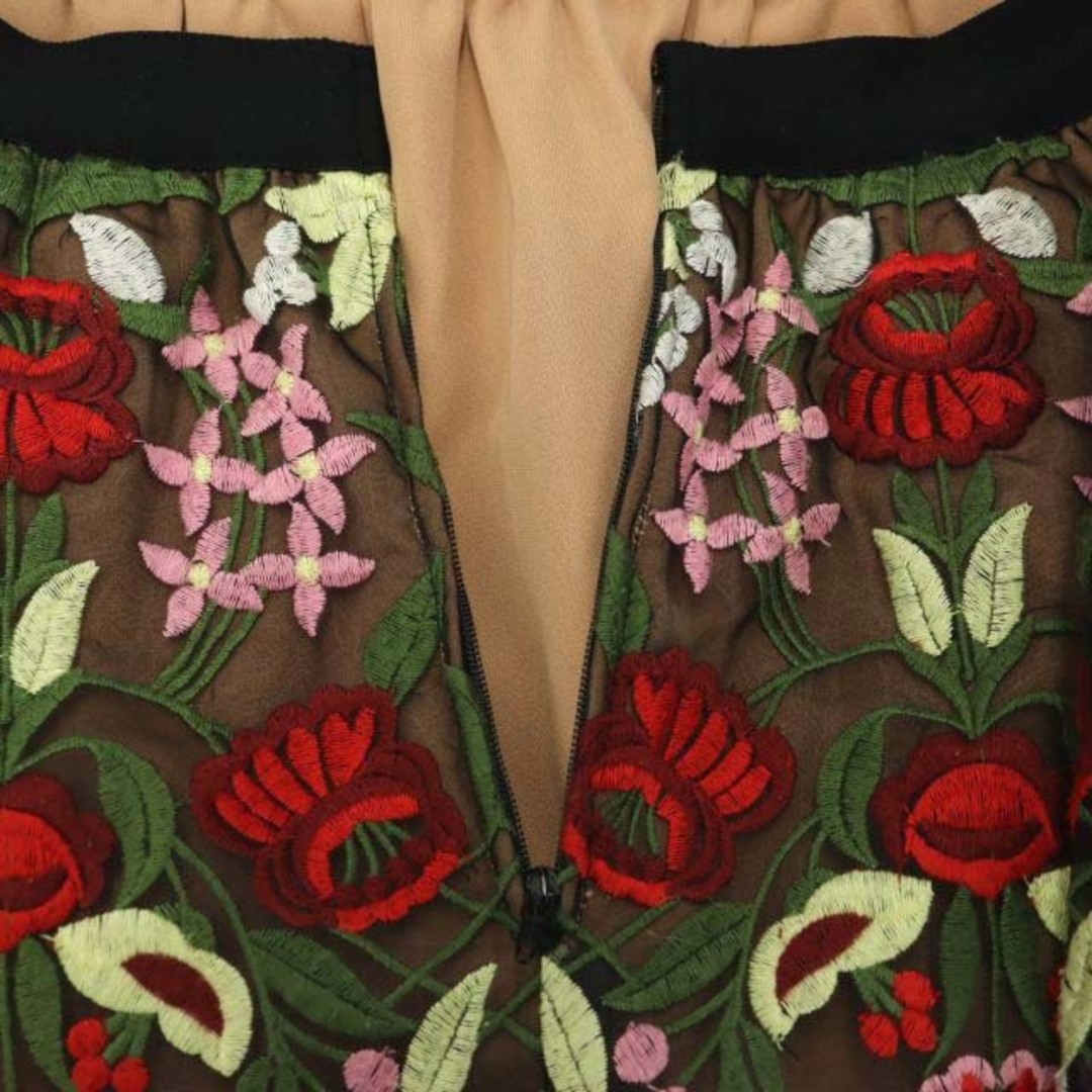 Chesty(チェスティ)のチェスティ フラワー刺繍 フレアスカート マキシ ロング 0 XS ベージュ レディースのスカート(ロングスカート)の商品写真