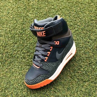 ナイキ(NIKE)の美品23 NIKE ナイキ エアレボリューション SKY HI HW831(スニーカー)