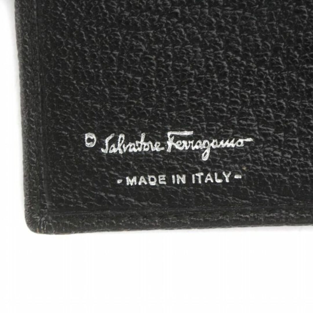 Salvatore Ferragamo(サルヴァトーレフェラガモ)のサルヴァトーレフェラガモ 二つ折り財布 ウォレット ミニ レザー シルバー金具 レディースのファッション小物(財布)の商品写真