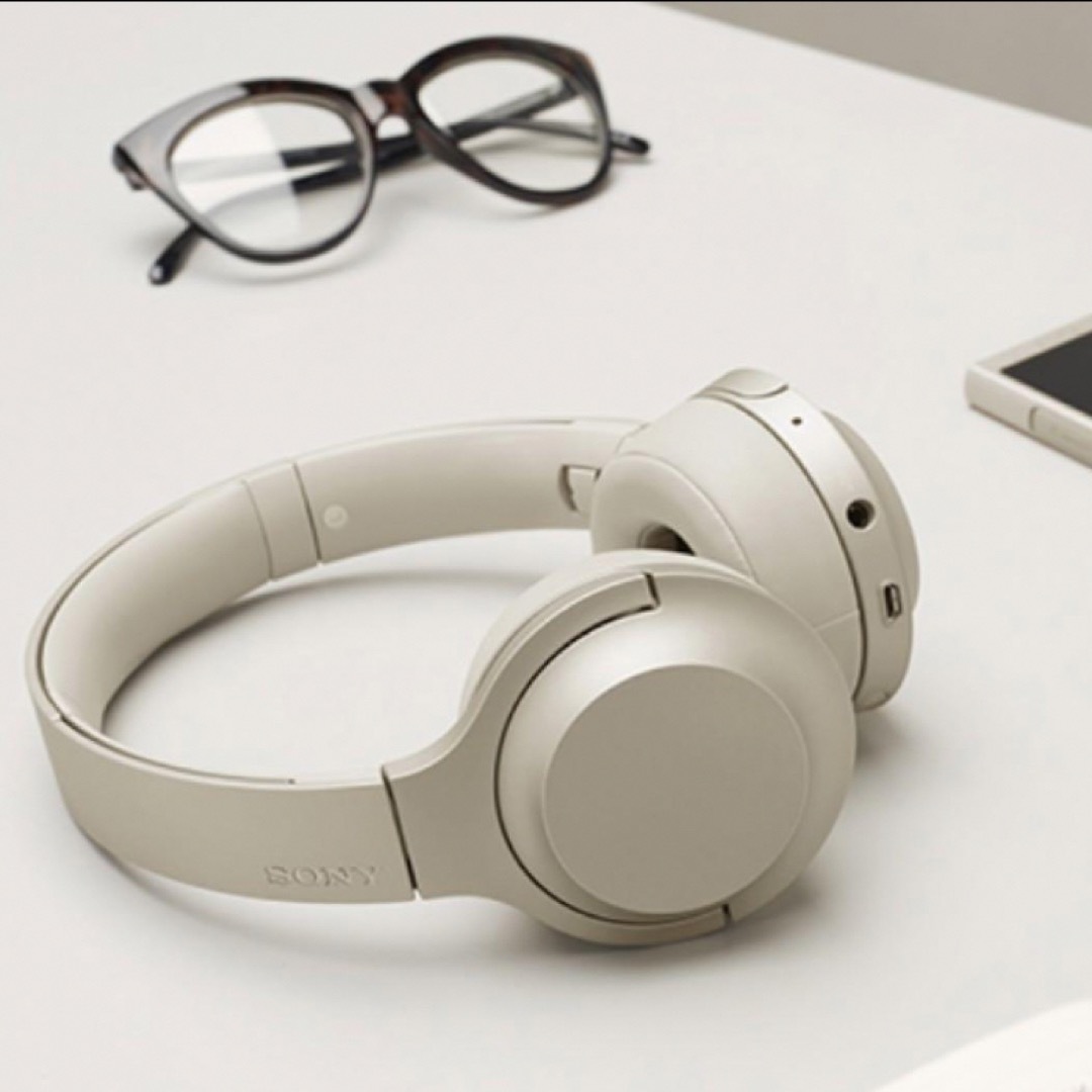 SONY(ソニー)のソニー h.ear on2 ミニワイヤレス WH-H800/Pale Gold スマホ/家電/カメラのオーディオ機器(ヘッドフォン/イヤフォン)の商品写真