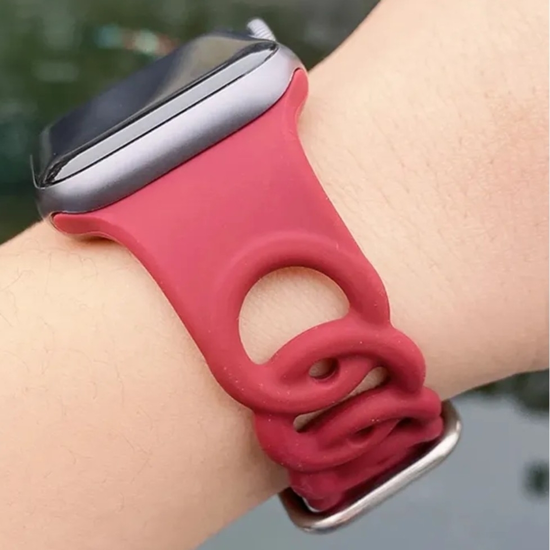 Apple Watch用 シリコンバンド レッドカラー  38/40/41mm レディースのファッション小物(腕時計)の商品写真