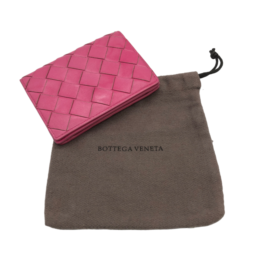 Bottega Veneta(ボッテガヴェネタ)の　ボッテガ・ヴェネタ BOTTEGA VENETA イントレチャートカードケース ピンク レザー レディース カードケース レディースのファッション小物(名刺入れ/定期入れ)の商品写真