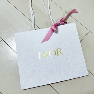ディオール(Dior)の《新品》Dior ショッパー　限定ピンクリボン付き(ショップ袋)