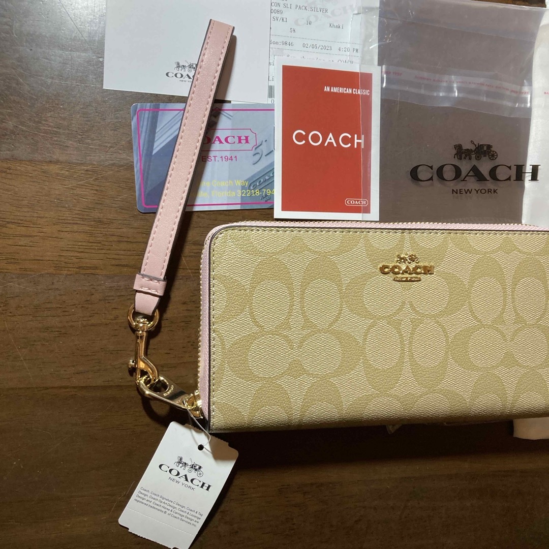 COACH(コーチ)のCOACH  コーチ長財布 シグネチャー ジップアラウンド ウォレット  レディースのファッション小物(財布)の商品写真