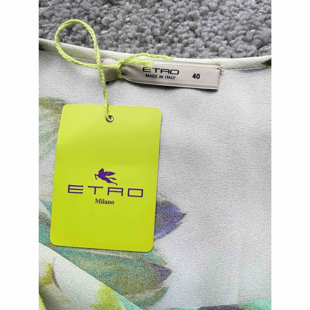 ETRO(エトロ)のETRO エトロ ☆ 新品未使用品 長袖ブラウス プリント Mサイズ相当 レディースのトップス(シャツ/ブラウス(長袖/七分))の商品写真