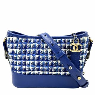 シャネル(CHANEL)のCHANEL シャネル ショルダーバッグ ガブリエルドゥ スモール ホーボー チェーンショルダー ココマーク 肩掛け 斜め掛け ココ 鞄 かばん A91810 ツイード  レザー   ブルー 青 ホワイト 白 ゴールド×ガンメタル金具 レディース【中古品】(ショルダーバッグ)