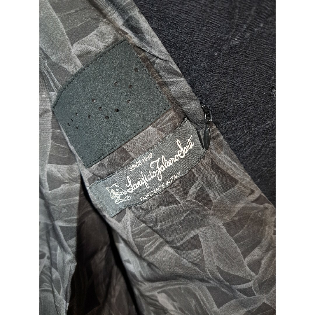 DEVOA(デヴォア)の未使用　DEVOA　チェスターコート　ジャガード　アナトミカルパターン メンズのジャケット/アウター(チェスターコート)の商品写真