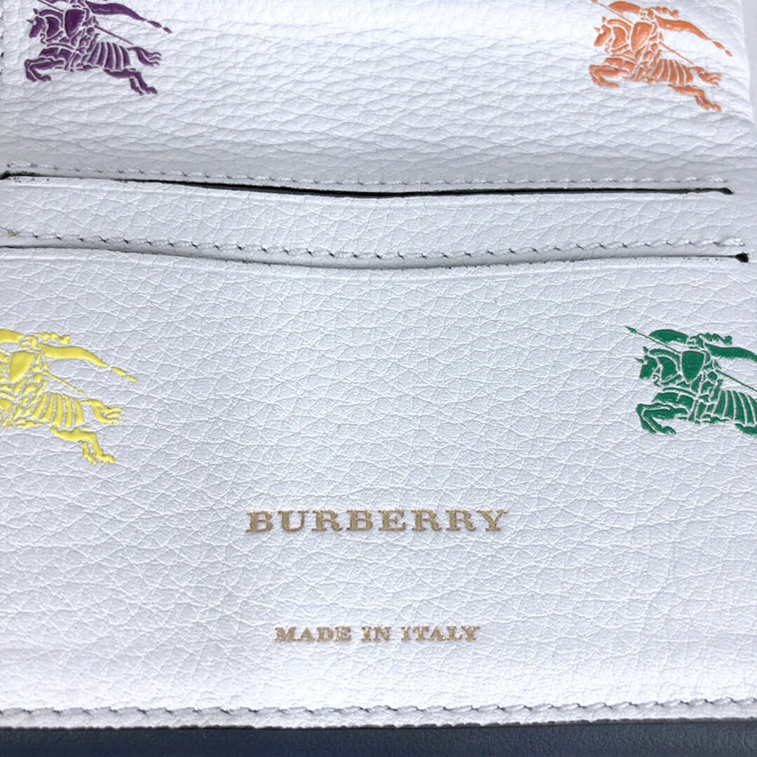 BURBERRY(バーバリー)の　バーバリー BURBERRY コンパクトウォレット 8005827 ホワイト　ゴールド金具 レザー レディース 三つ折り財布 レディースのファッション小物(財布)の商品写真