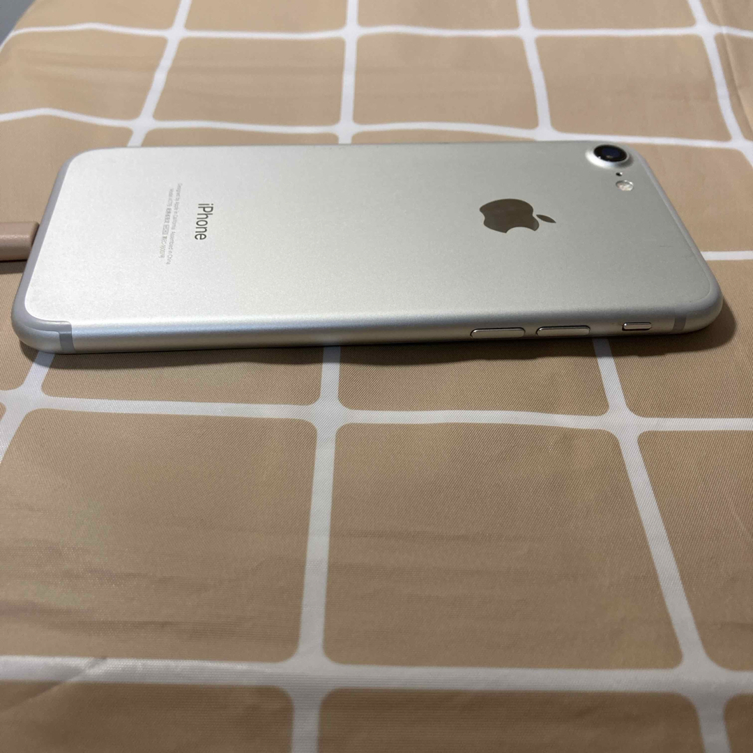 iPhone - 【充電など難あり】iPhone 7 32GB シルバー SIMフリー iPhone - 【充電など難あり】iPhone 7 32GB シルバー SIMフリー