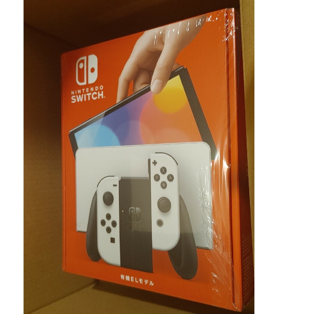 任天堂(ニンテンドウ)の新品未開封 Nintendo Switch 有機EL ホワイト エンタメ/ホビーのゲームソフト/ゲーム機本体(家庭用ゲーム機本体)の商品写真
