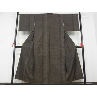 平和屋-こころ店■本場大島紬　幾何学文様　着丈151cm　裄丈65cm　正絹　逸品　1B-wt1608(着物)