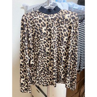 ザラ(ZARA)のレオパード ヒョウ柄 トップス インナー ハイネック(カットソー(長袖/七分))