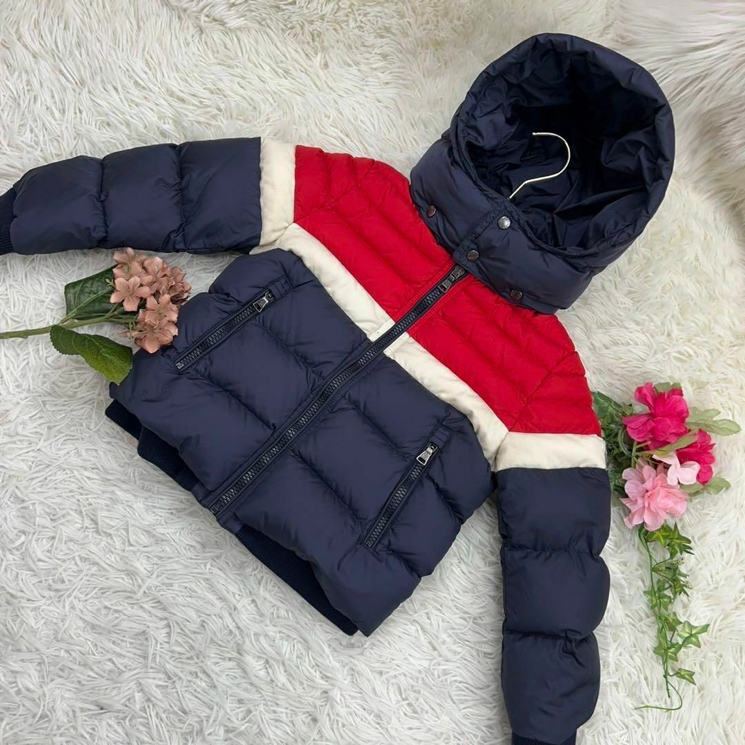 MONCLER(モンクレール)のモンクレール キッズ 115cm メンズ ダウンジャケット ボーダー フード キッズ/ベビー/マタニティのキッズ服男の子用(90cm~)(ジャケット/上着)の商品写真