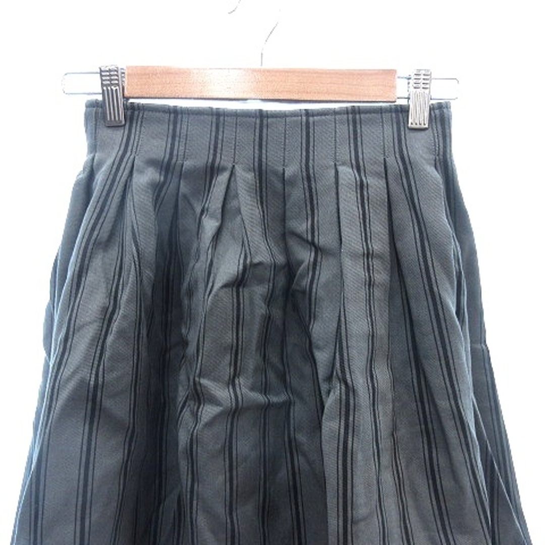 titty&co(ティティアンドコー)のティティー&コー TITTY&CO フレアスカート ミニ ストライプ S グレー レディースのスカート(ミニスカート)の商品写真