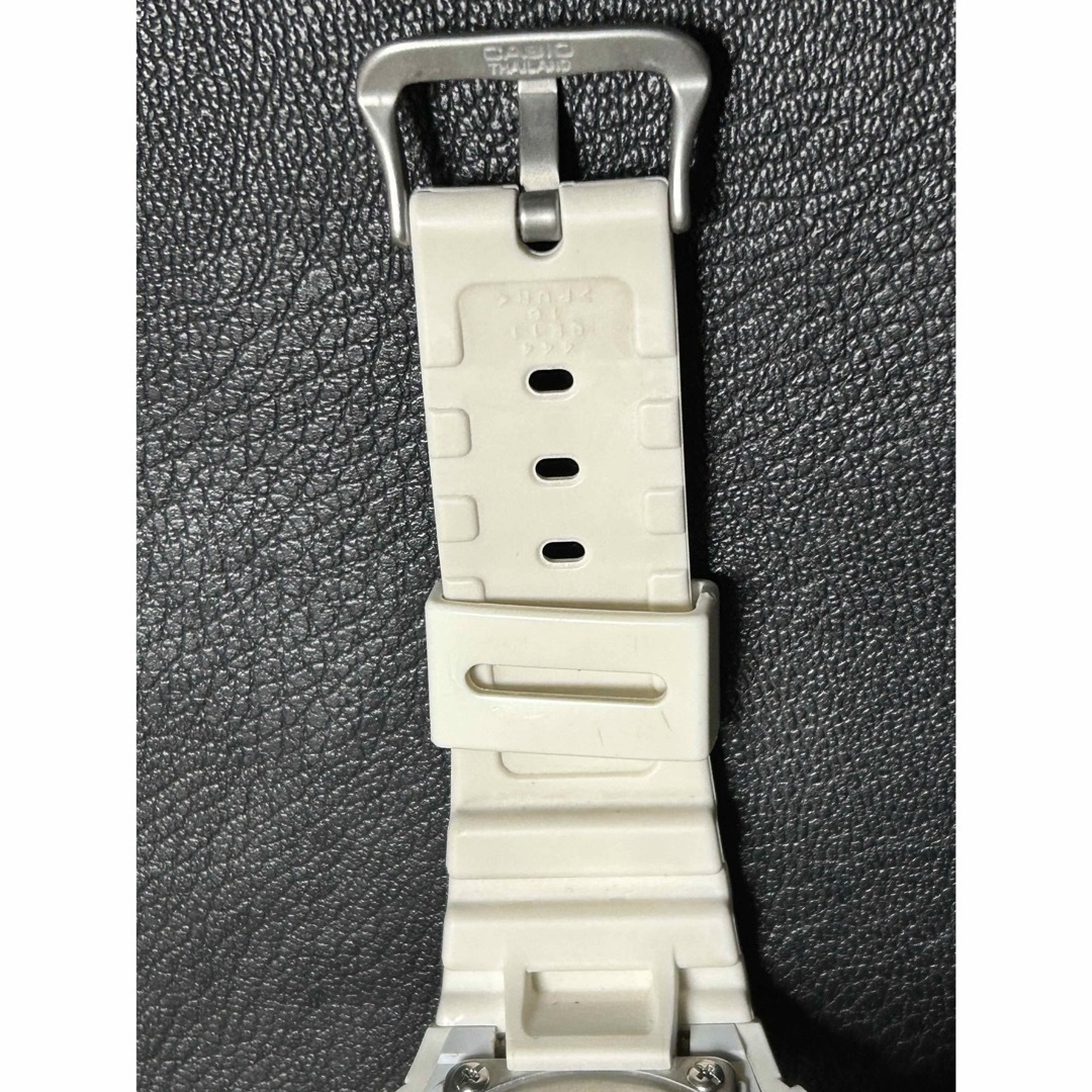 CASIO(カシオ)のCASIO GSHOCK DW-D5600P ホワイト　Gショック メンズの時計(腕時計(デジタル))の商品写真