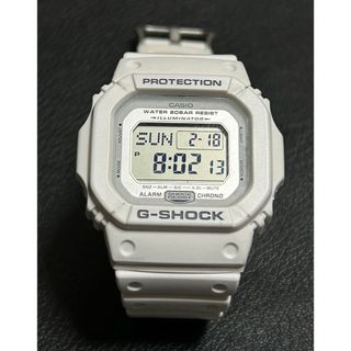 カシオ(CASIO)のCASIO GSHOCK DW-D5600P ホワイト　Gショック(腕時計(デジタル))