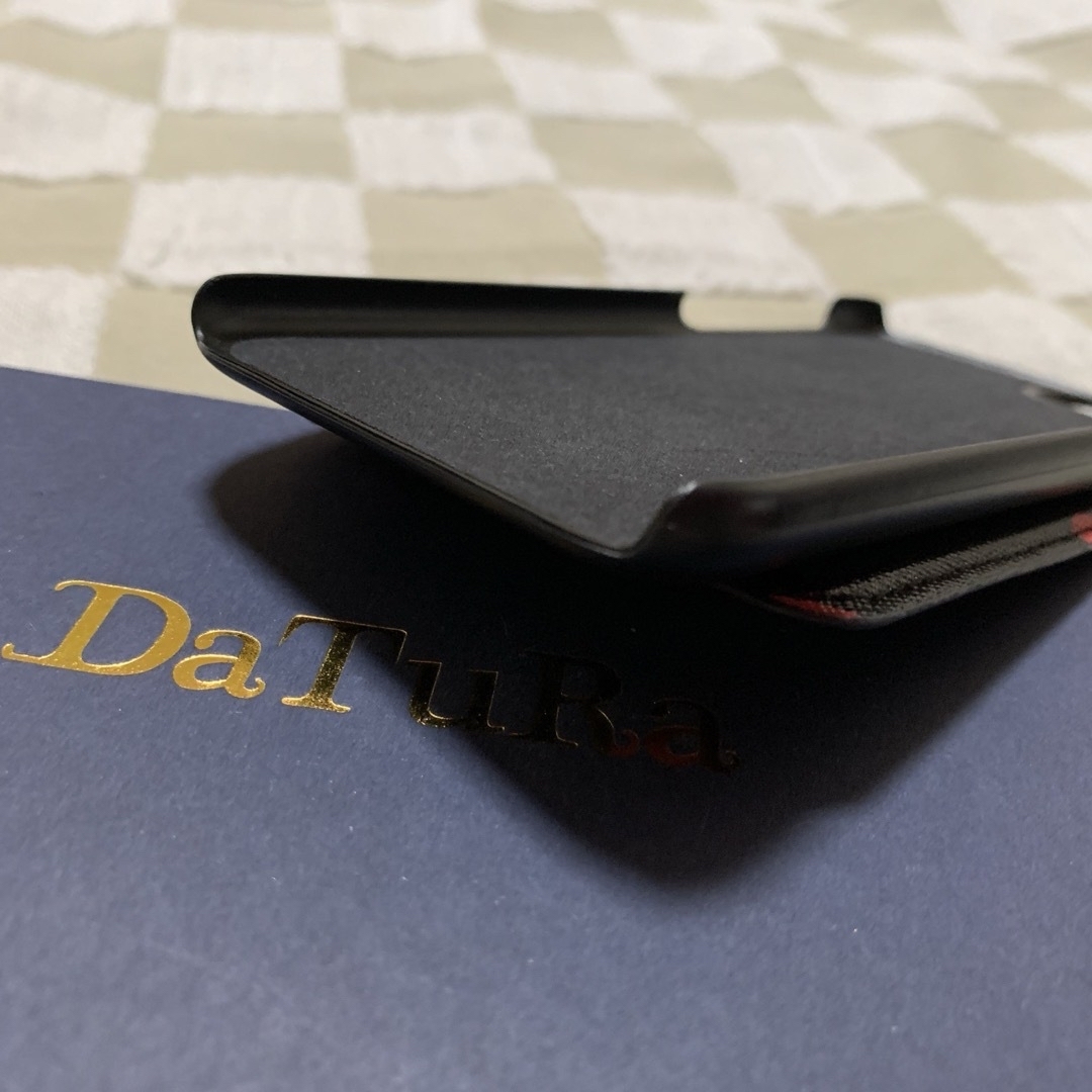DaTuRa(ダチュラ)のDaTuRa ダチュラ iPhone7 /8 /SE スマホケース 薔薇柄黒 スマホ/家電/カメラのスマホアクセサリー(iPhoneケース)の商品写真