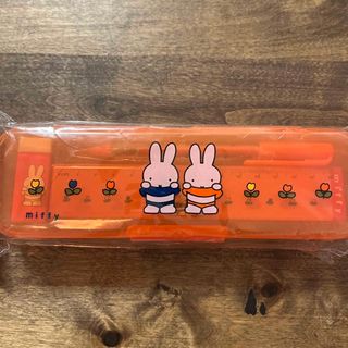 ミッフィー(miffy)のミッフィー文房具セット(ペンケース/筆箱)