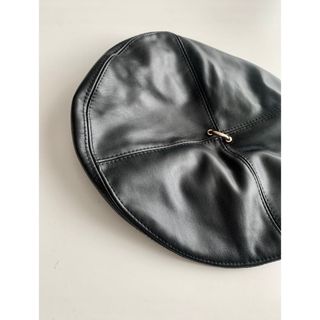 【SALE】フェイクレザーベレー帽　ブラック(ハンチング/ベレー帽)