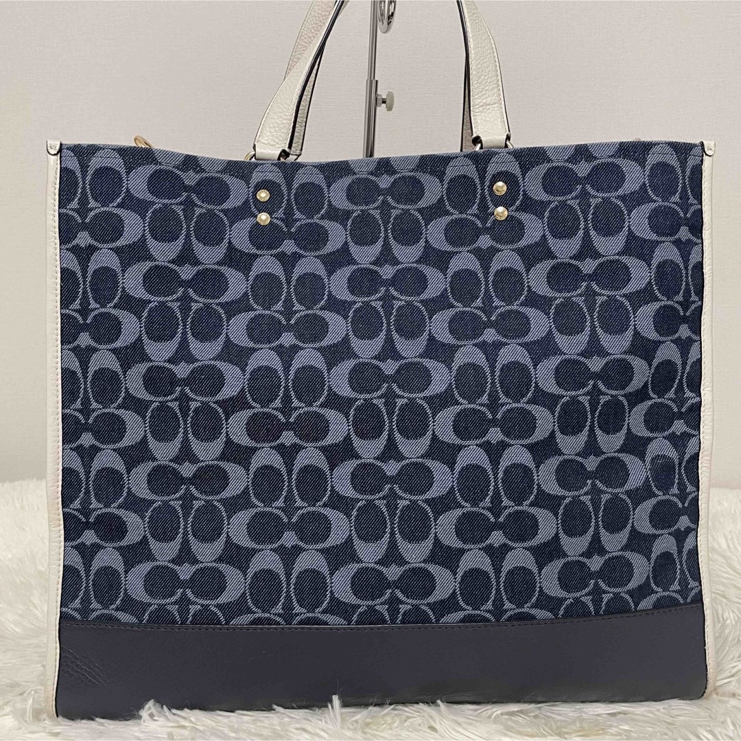 COACH(コーチ)の【極美品】コーチ　C2827 デニム　デンプシートート ショルダーバック レディースのバッグ(ショルダーバッグ)の商品写真