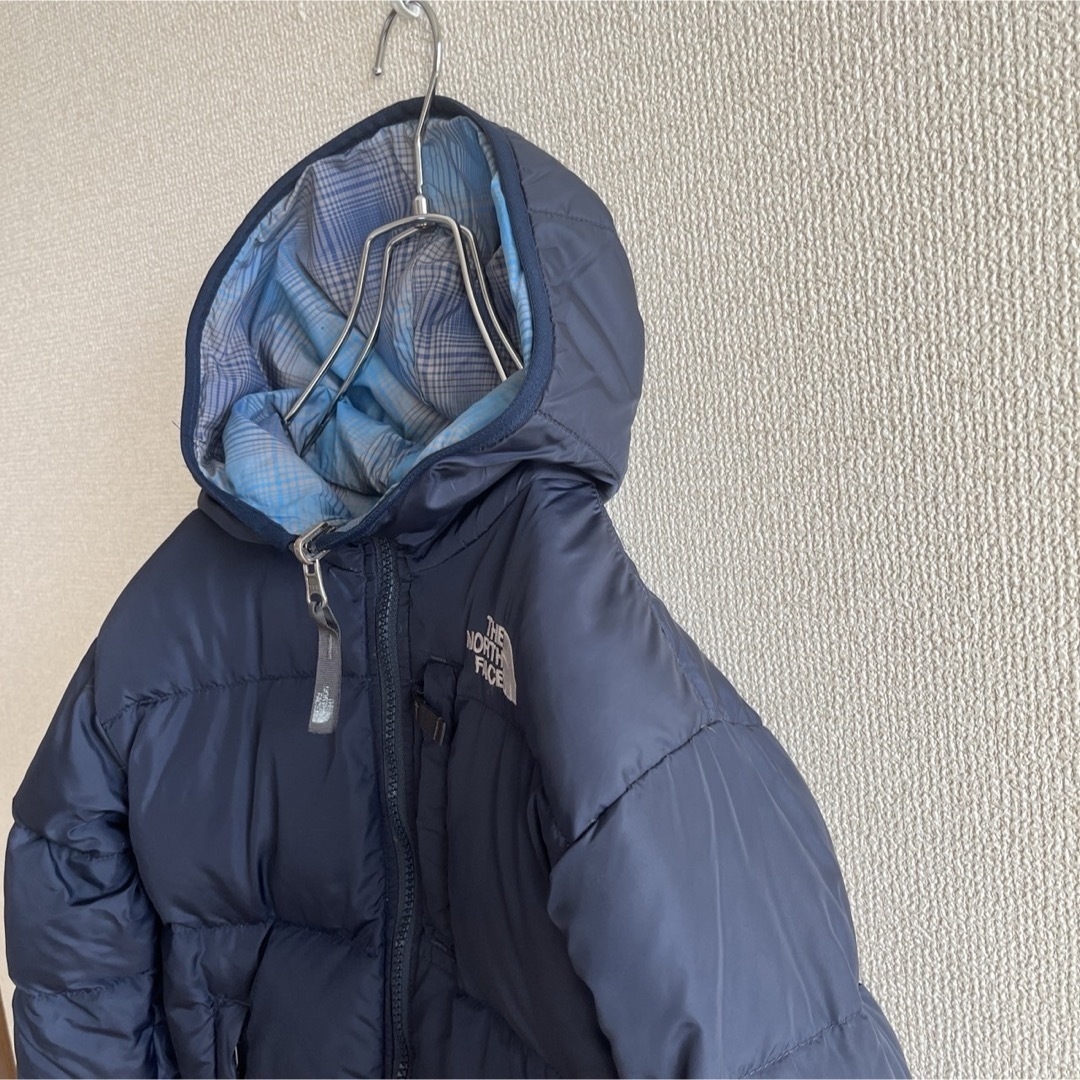 THE NORTH FACE(ザノースフェイス)の【リバーシブル】ノースフェイス　ダウンジャケット　550フィル　キッズ140 キッズ/ベビー/マタニティのキッズ服男の子用(90cm~)(ジャケット/上着)の商品写真