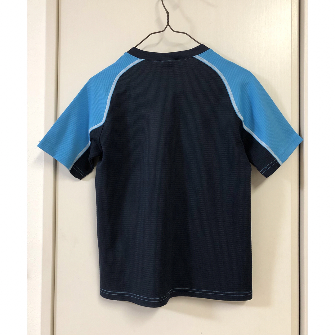 UMBRO(アンブロ)のアンブロ 半袖Tシャツ 140 サッカー ウェア 練習着 UMBRO デサント キッズ/ベビー/マタニティのキッズ服男の子用(90cm~)(Tシャツ/カットソー)の商品写真