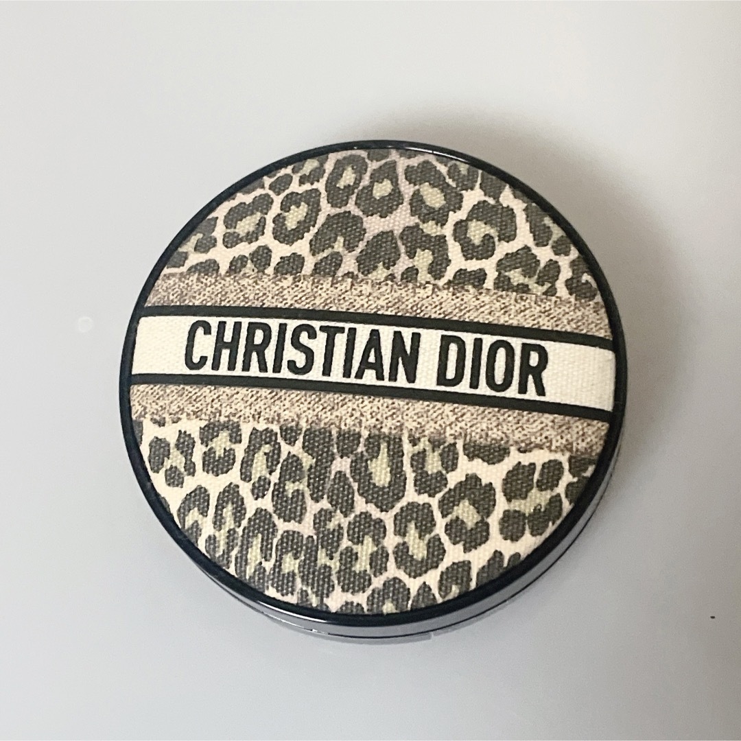 Dior(ディオール)のディオールスキン フォーエヴァー グロウ クッション＜ミッツァ エディション＞ コスメ/美容のベースメイク/化粧品(ファンデーション)の商品写真