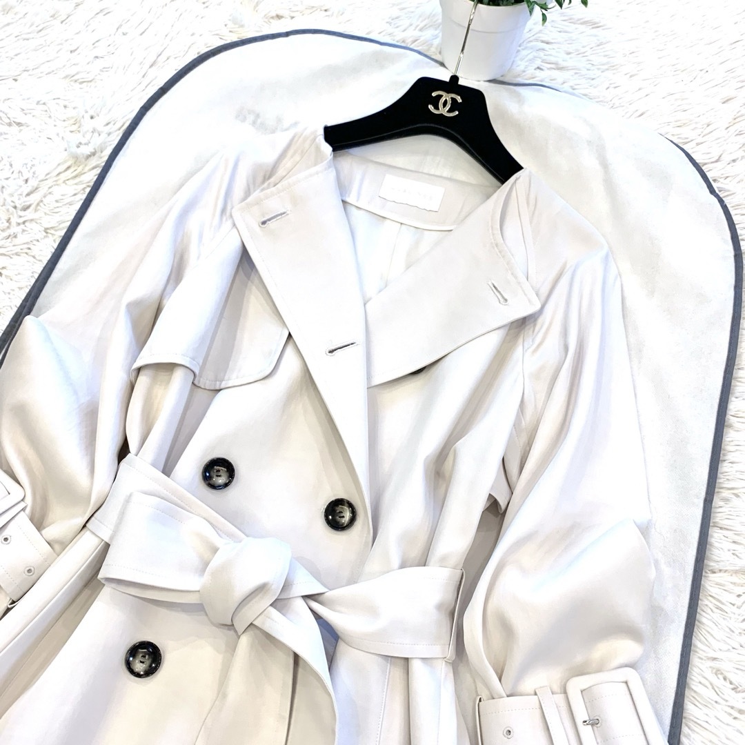 新品タグ付き‼️ HYALINES とろみ素材 スプリングコート ストラスブルゴ レディースのジャケット/アウター(スプリングコート)の商品写真