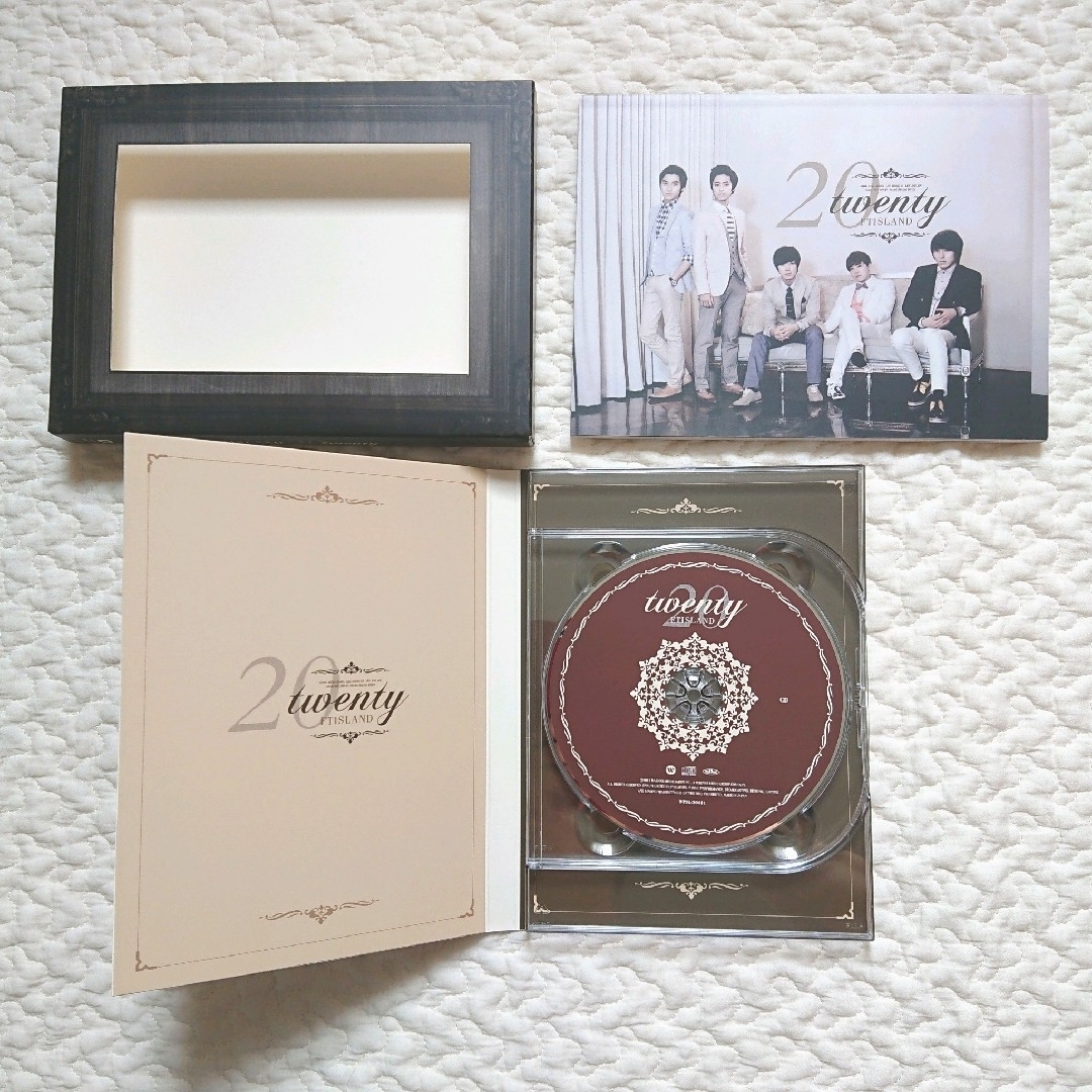 FTISLAND(エフティーアイランド)のFTISLAND  20 twenty  初回限定盤  CD エンタメ/ホビーのCD(K-POP/アジア)の商品写真